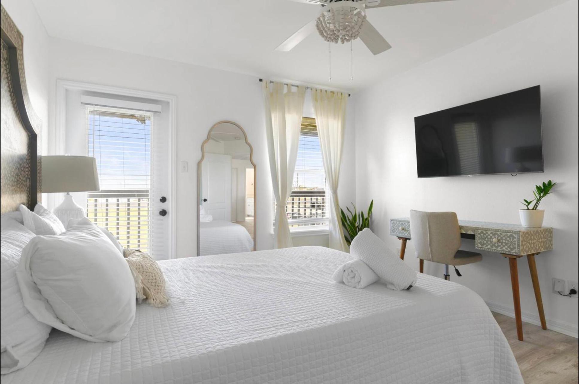 King'S Cove 5 Min To Beach, Bbq, King Bed Corpus Christi Bagian luar foto